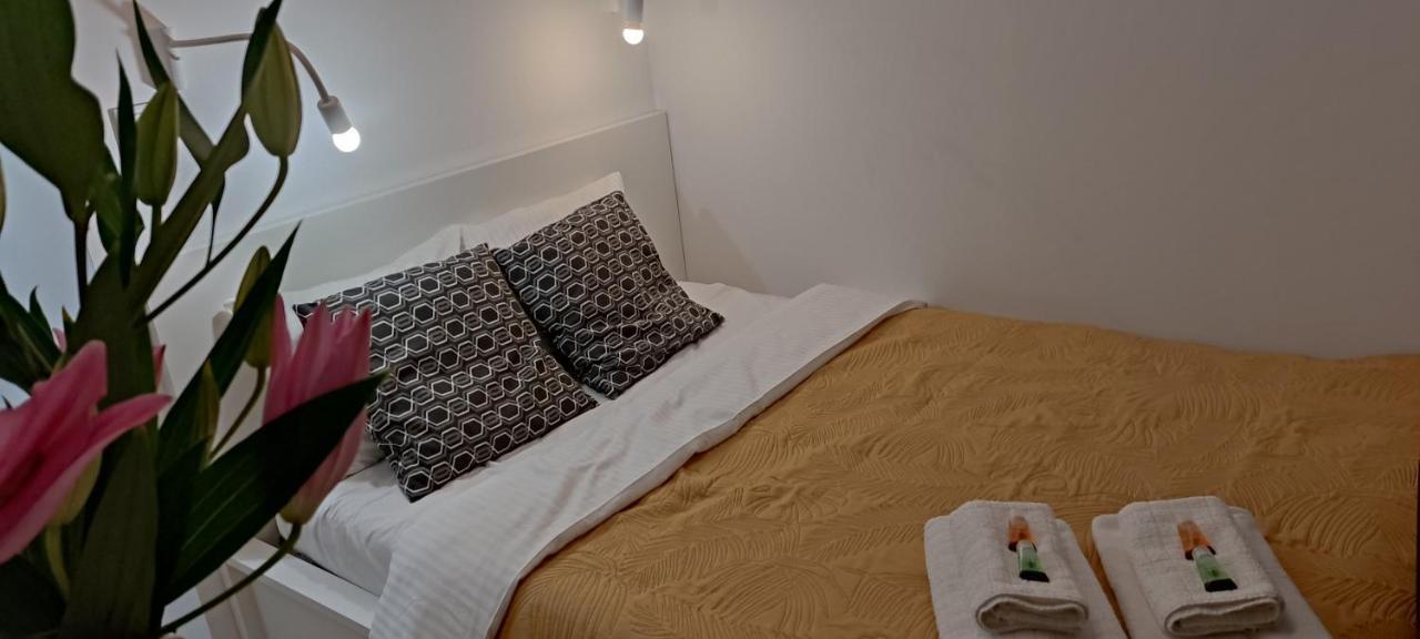 Be My Guest- Fontany Luxury Apartment Metro Wi-Fi Free Parking Zone Варшава Экстерьер фото